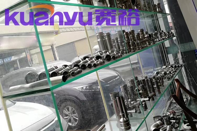 薄壁不銹鋼管廠家:卡壓不銹鋼溝槽式管件介紹